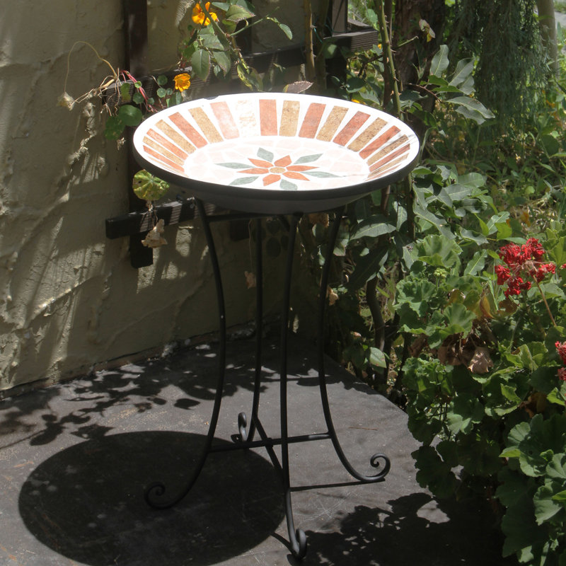 Bain d'oiseaux en mosaïque Ulus