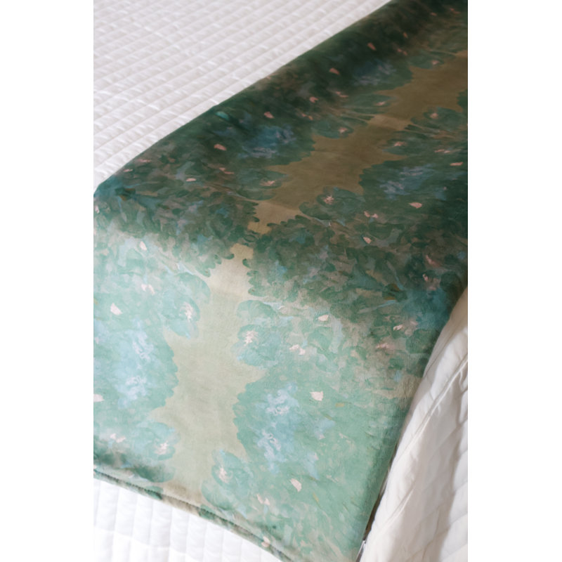 Centerpiece Luxury Throw, Juniper