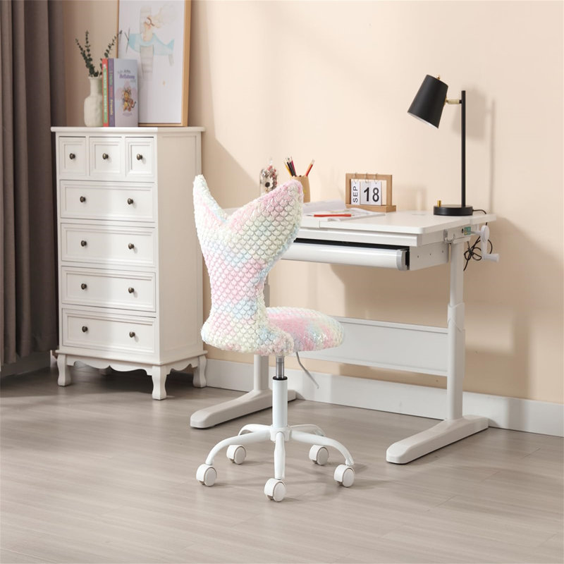 YHSNFJING Faux Fur Task Chair with Wheels