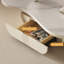 Table basse simple de luxe crème