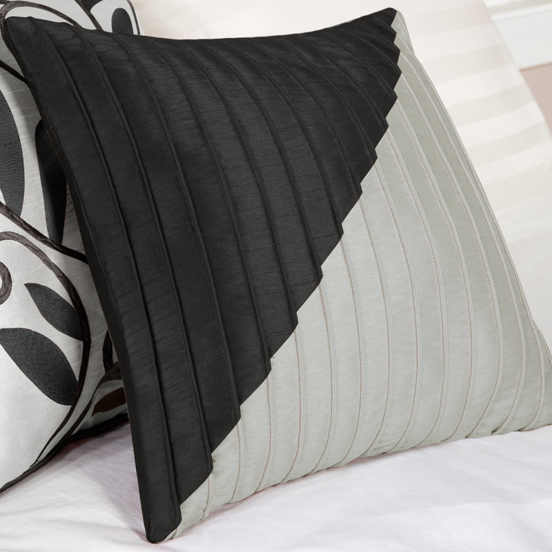 King Red Microfiber 7-Piece Jacquard Comforter Set
