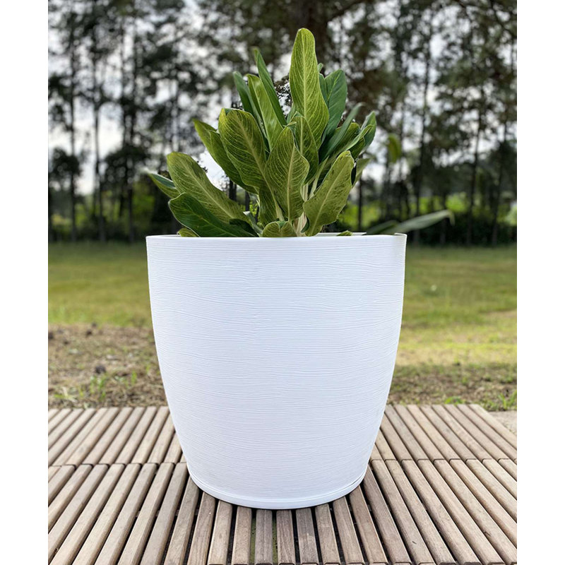 Pot de fleurs en résine Amsterdan, White, 25.59" H x 16.14" W x 16.14" D