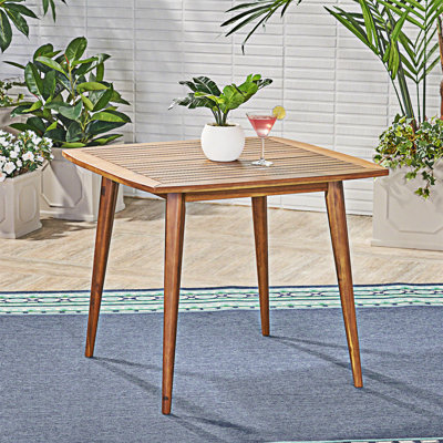 Table de salle à manger en bois
