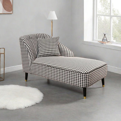 Comfy Indoor Chaise Lounges: Durable Frame