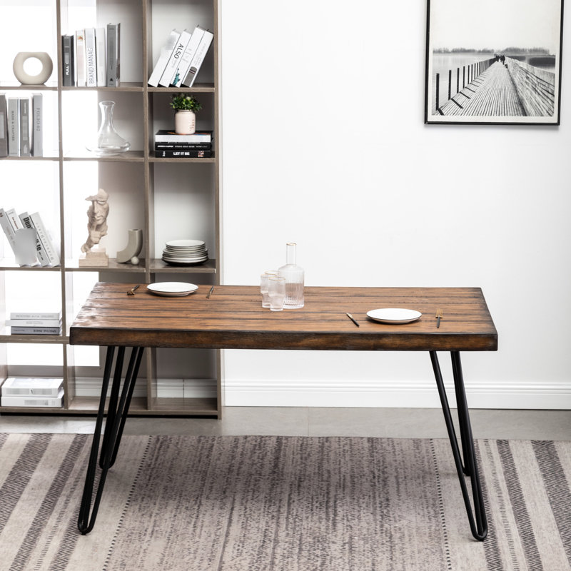 Table de salle à manger style rustique en pin foncé avec pieds en métal, pieds en épingle à cheveux industriels, polyvalente, l 33 po x P 60 po, H 30 po, placage
