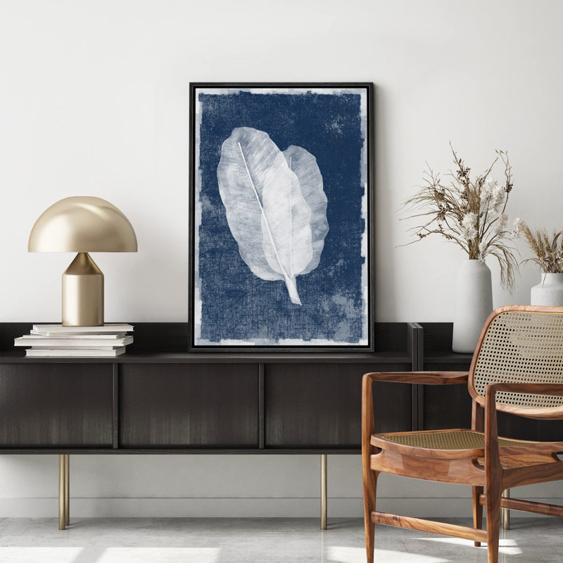 «Faded White Transparent Leaves» sur, Noir, H 24 po x l 16 po