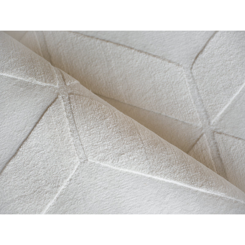 Brunello Modern Handmade Silky Nylon White Area Rug, Rectangle 2' x 3'