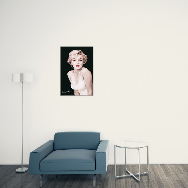 No Frame Memorabilia on Wood