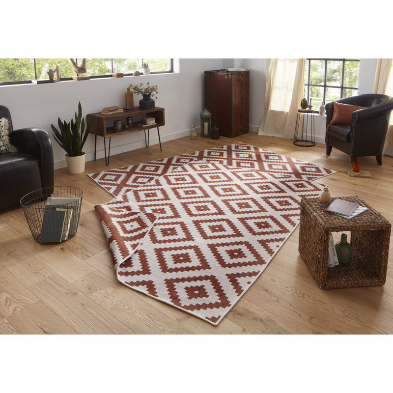 Machine Woven Terra/Cream Indoor/Outdoor Rug