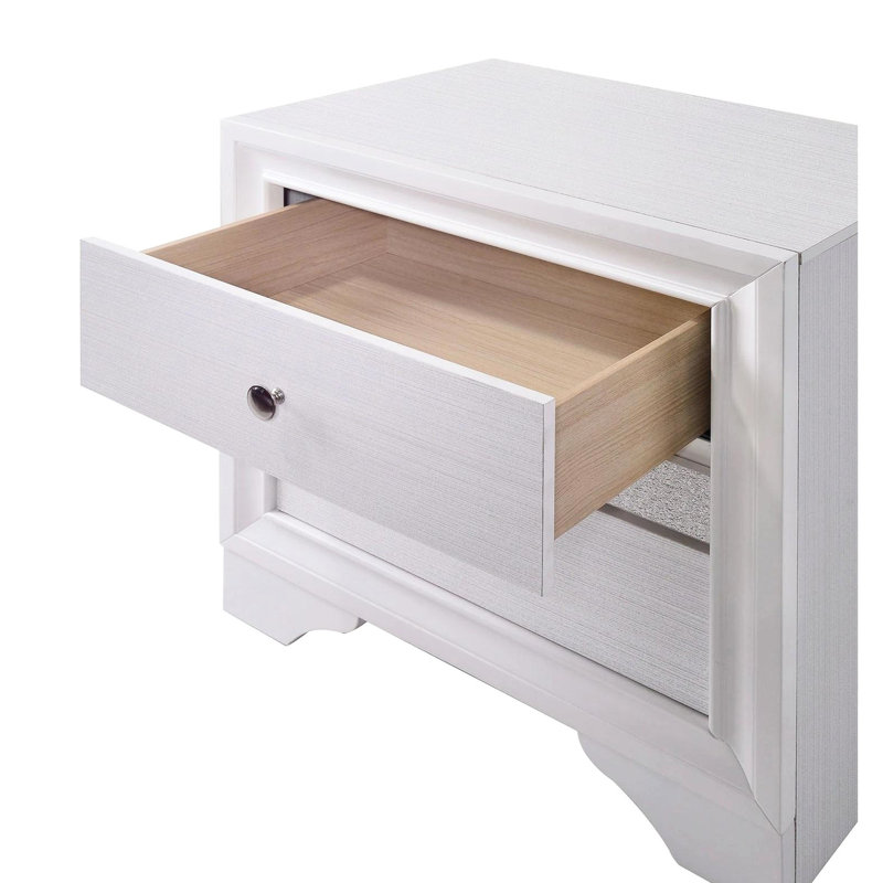 Table de chevet moderne blanche avec détails argentés élégants et espace de bijoux caché Table de chevet transitionnelle en bois massif avec garniture de tiroir