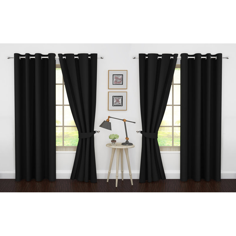Paire de rideaux occultant et isolants avec œillets , 46 po x 63 po, Noir