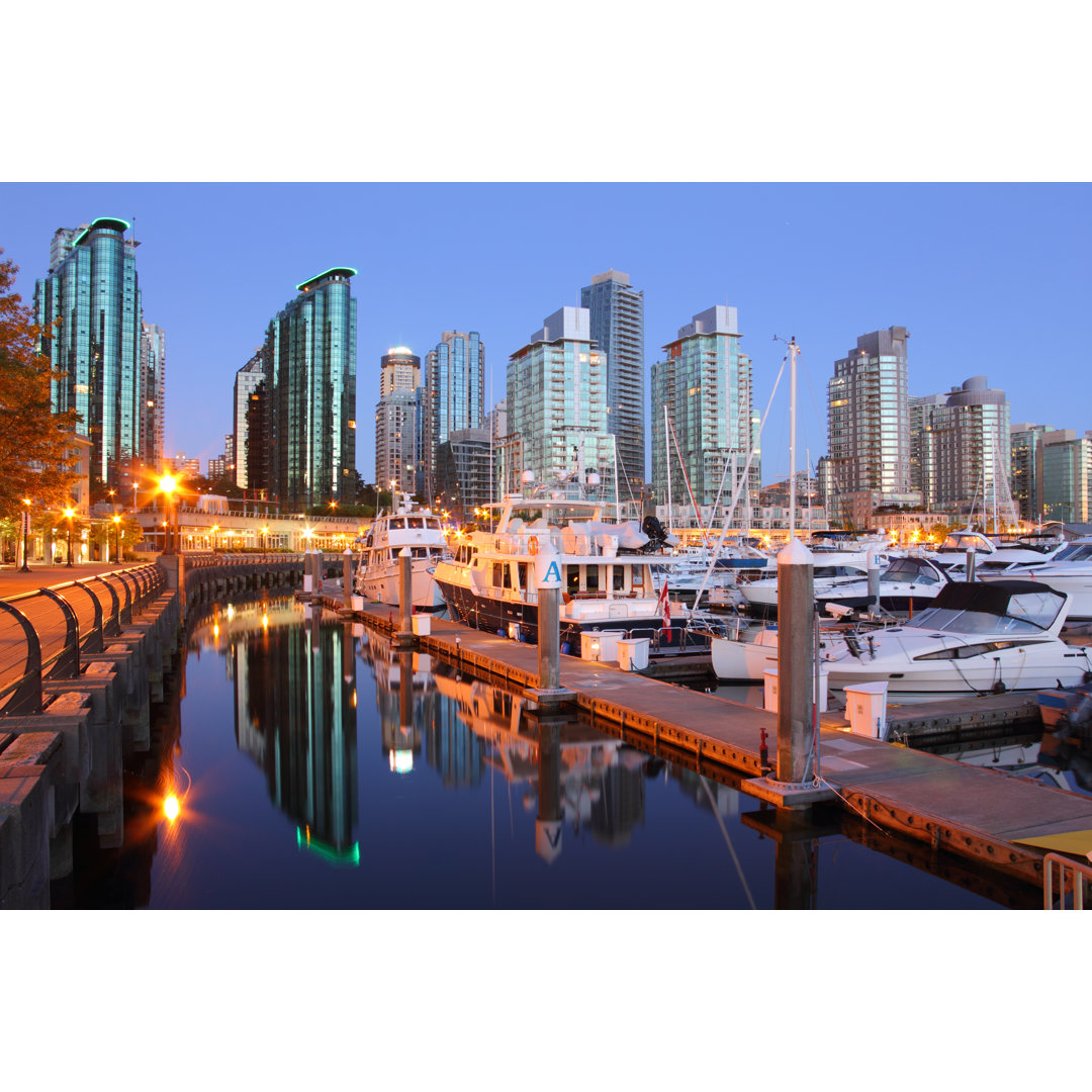 Coal Harbor, Vancouver von Maxvis - Drucken