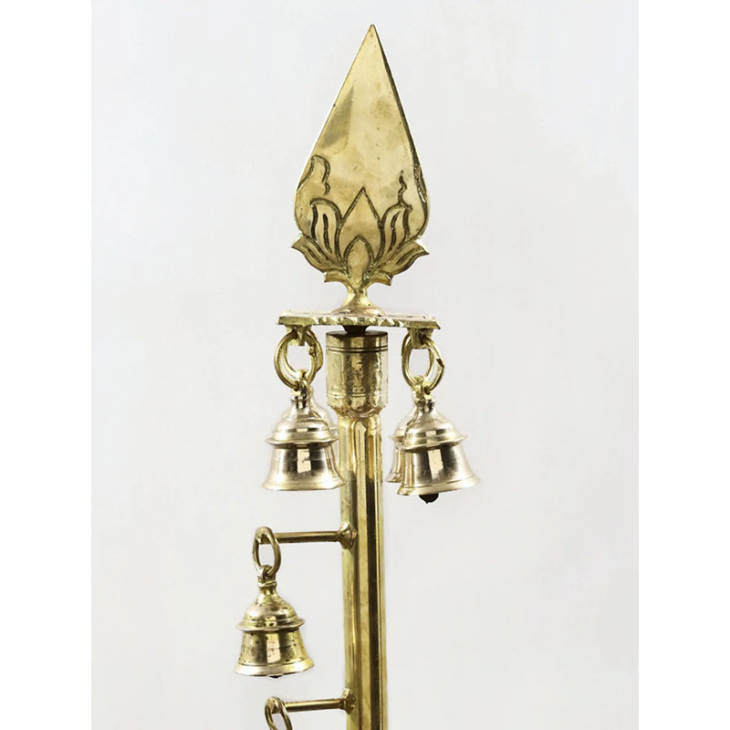 Grand lord Karttikeya avec cloche