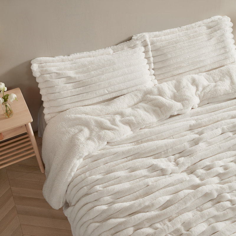 Coma Inducer Chunky Bunny Roll Cakes Oversized Faux Fur Comforter Set, Queen Comforter + 2 Standard Shams, Ivory