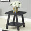 Table basse contemporaine en bois à finition noire avec tablette et pieds élégants à angle large pour un rangement supplémentaire en noir, offrant des qualités de pieds supplémentaires-1787250531-1787250553