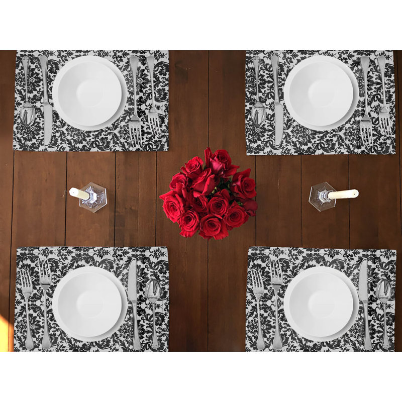 Anuoluwapo Damask Dining Linen Set