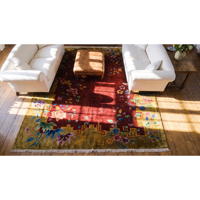 Grand tapis art déco chinois de couleur rouge antique long et étroit