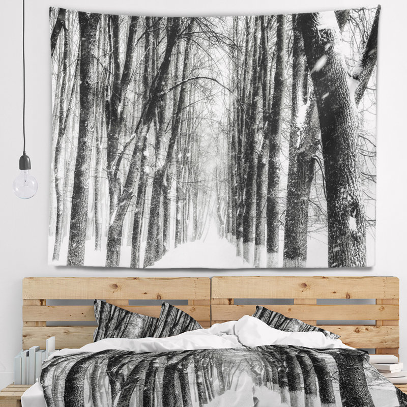 Tapisserie «Snowy Forest» en noir et blanc, H 78 po x l 92 po