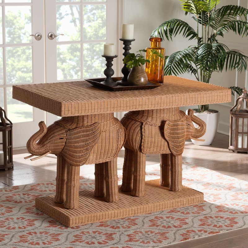 Console Kenworthy Bali & Pari Elissa
