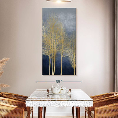 Arbres dorés sur panneau bleu I