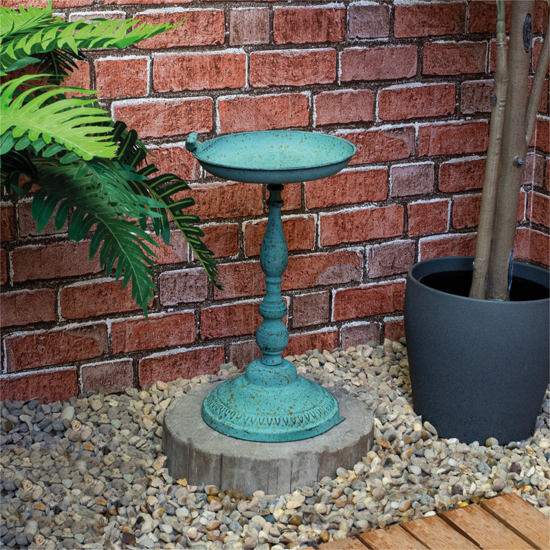 Metal Pedestal Birdbath