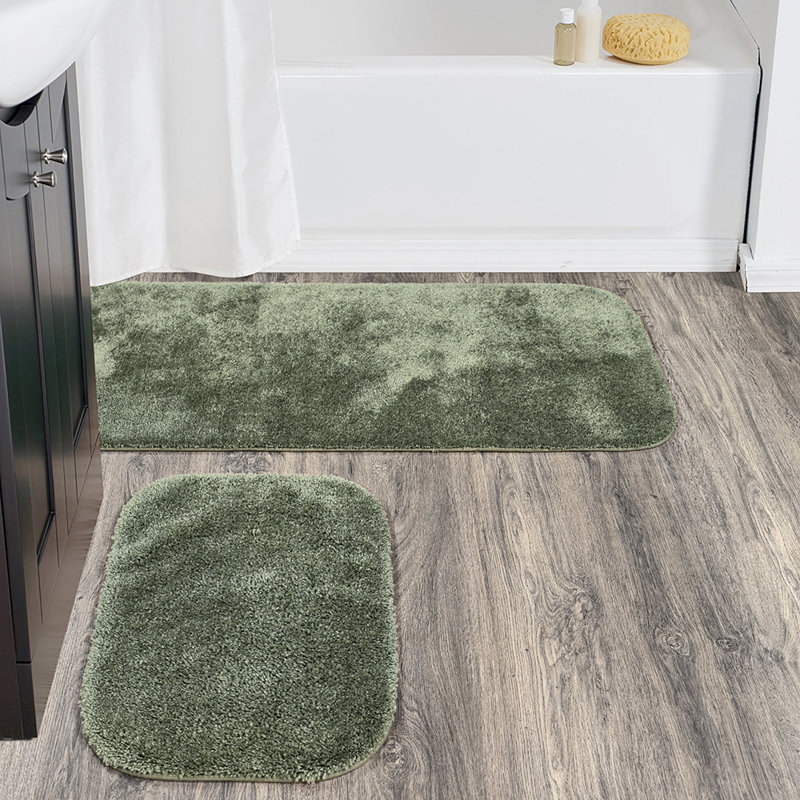 Mccluney Traditional Nylon 2 Piece Bath Rug Set with Non-Slip Backing, Green