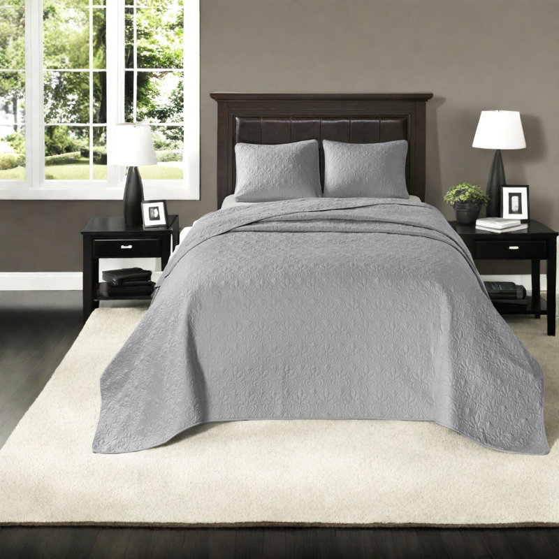 Comfortable Cotton Reversible Bedding Sets For Home Use