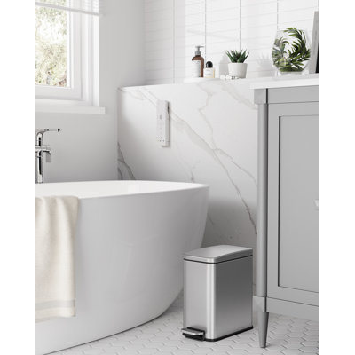 Clemie Plastic Step On Kitchen Trash Can - 5L