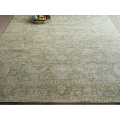 Santorini hand-knotted Wool/Silk Light Silver Area Rug