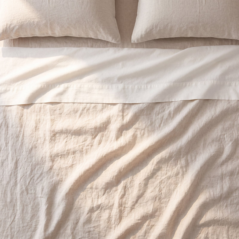 Coyuchi Organic Relaxed Linen Fitted Sheet, Queen Fitted Sheet, Natural Chambray