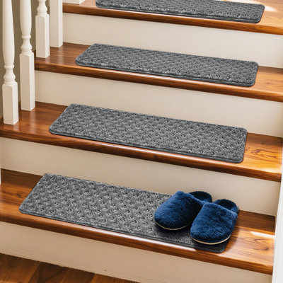 8 in. x 30 in. Classic Pattern Carpet Stair Treads Cover*12 Mini Diamond Trellis