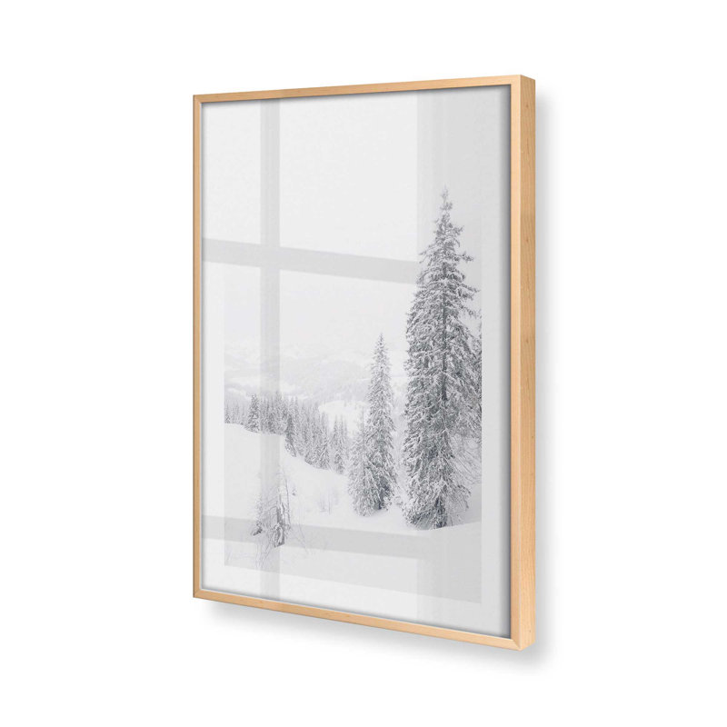 «Winter's Embrace», dans un cadre, Érable brut encadré, H 15 po x l 12 po x P 1,25 po