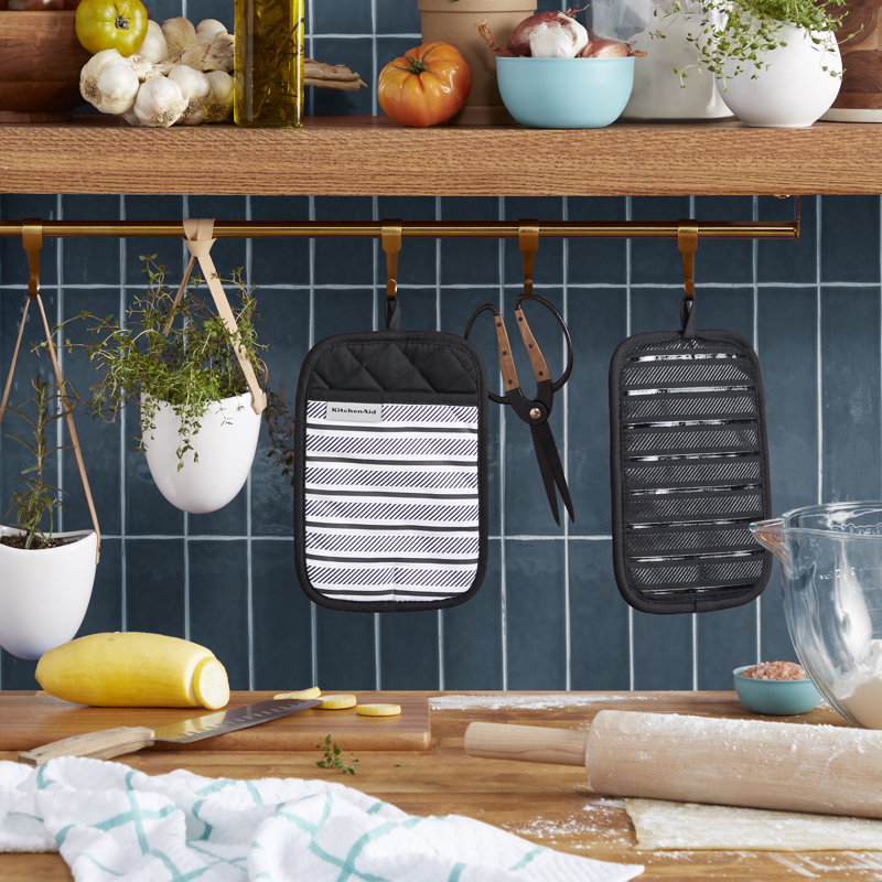 KitchenAid Albany Pot Holder Set, Onyx Black