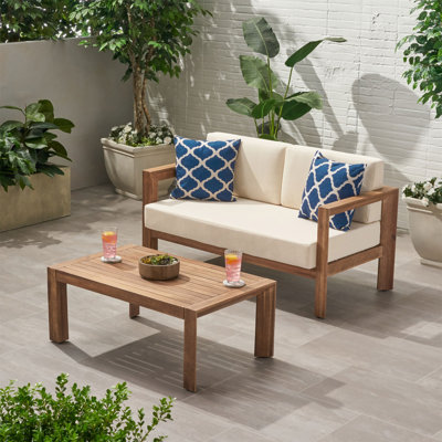 TABLE DE CAFÉ ET D'AMOUR GENSER