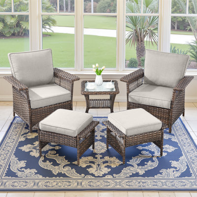 Chaises d'extérieur en osier toutes saisons avec repose-pieds et table d'appoint