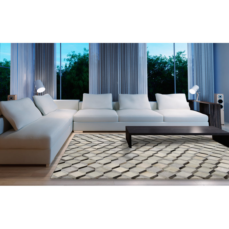 Area Cowhide Geometric Area Rug in Gray/Cream, Rectangle 6' x 9'