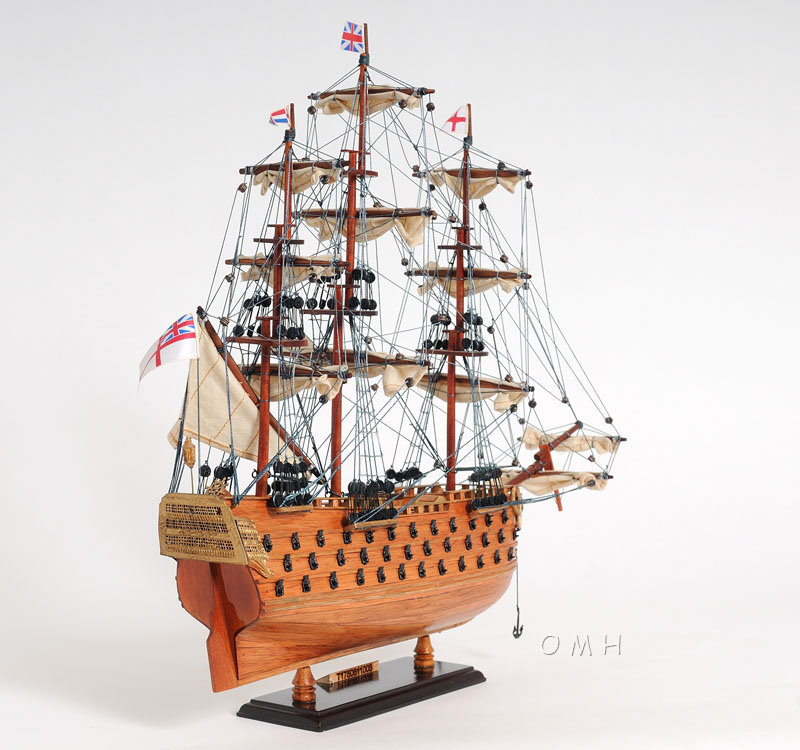 Hms victoire avec étui d’exposition Jenna