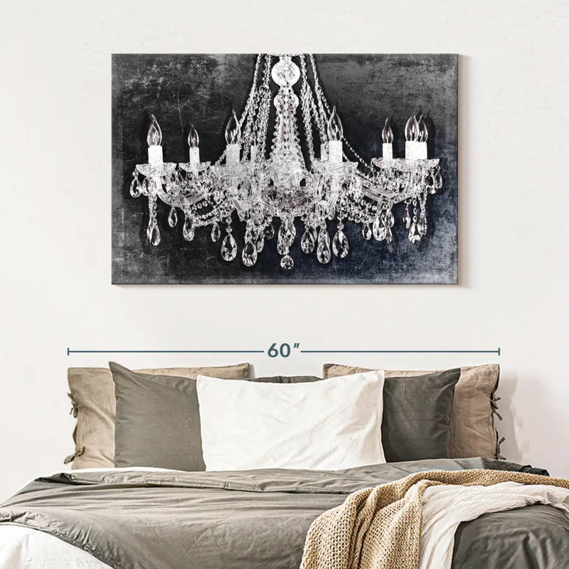 Lustre en cristal grunge sur toile, H 48 po x l 32 po x P 1,25 po