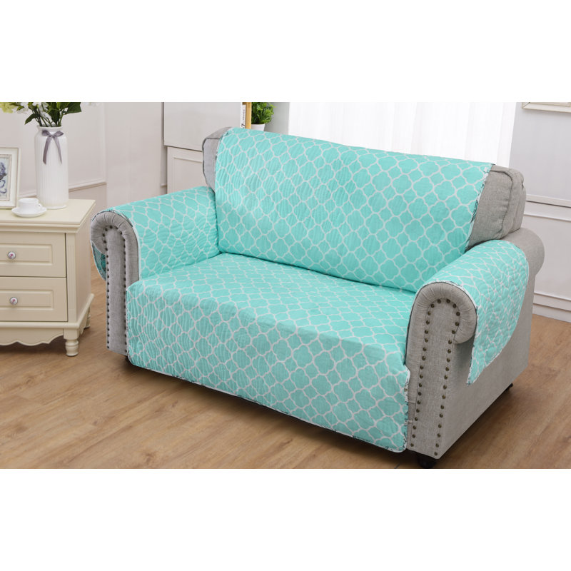 Cruz Nautical White Polyester Reversible Loveseat Protector