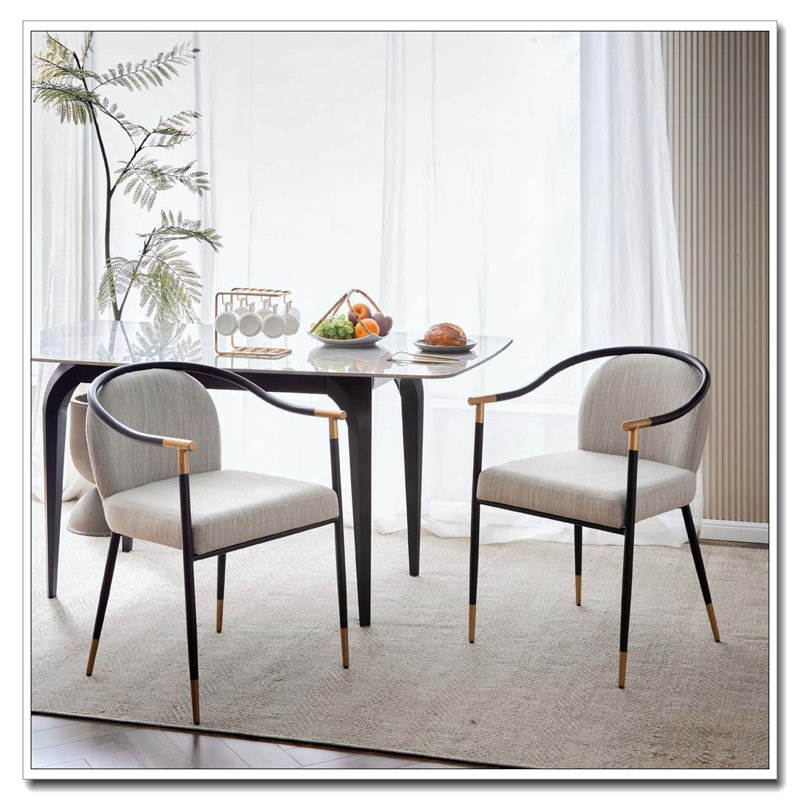 Chaise rembourrée, Beige