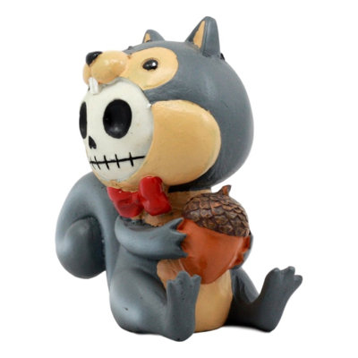 Wilen Figurines & Sculptures