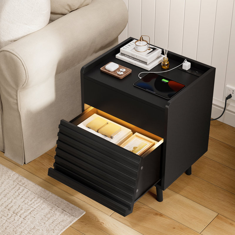 Table de chevet 2 tiroirs avec lumières DEL et prises de courant l 19,69 po Allysyn, Individuel, Noir