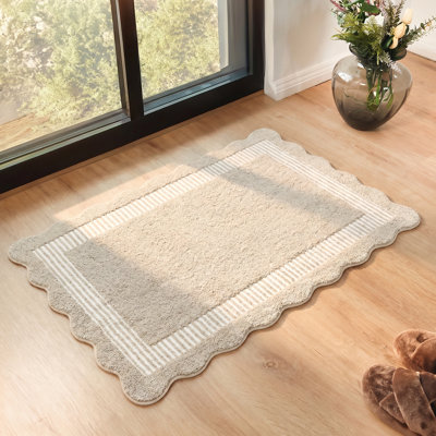 Scalloped Abstract Hand-Tufted Wool Rug
