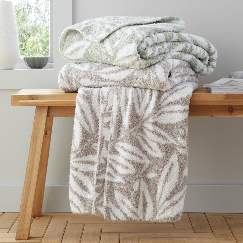 So Soft Sorrel Leaves Blanket Throw, Green