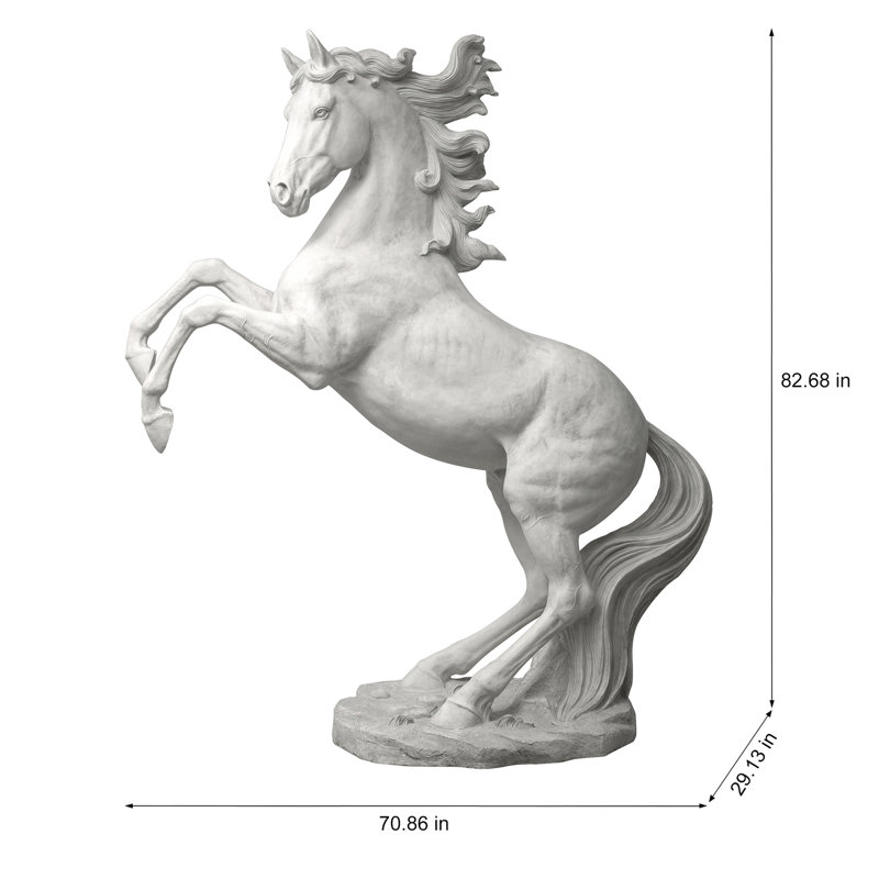 Statue de cheval géant