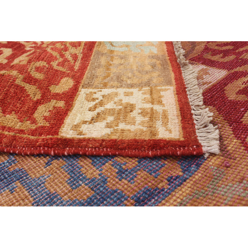 Tapis unique en laine noué à la main rouge / crème 6 pi 2 po x 8 pi 10 po années 2010 Areather