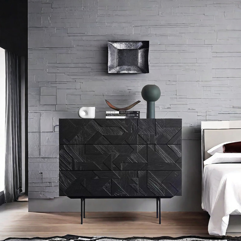 Armoire d'appoint en noyer noir de style ancien