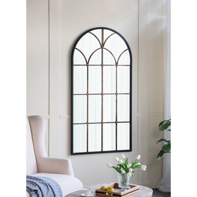 Miroir arqué noir et or de 34 po x 65,5 po qui rehausse les qualités décoratives du salon de la chambre à coucher, un excellent ajout au décor
