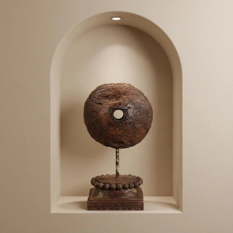 Figurines & Sculptures
