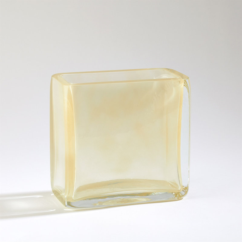 Vase rectangulaire, H 9,25 po x l 9,75 po x P 4,75 po